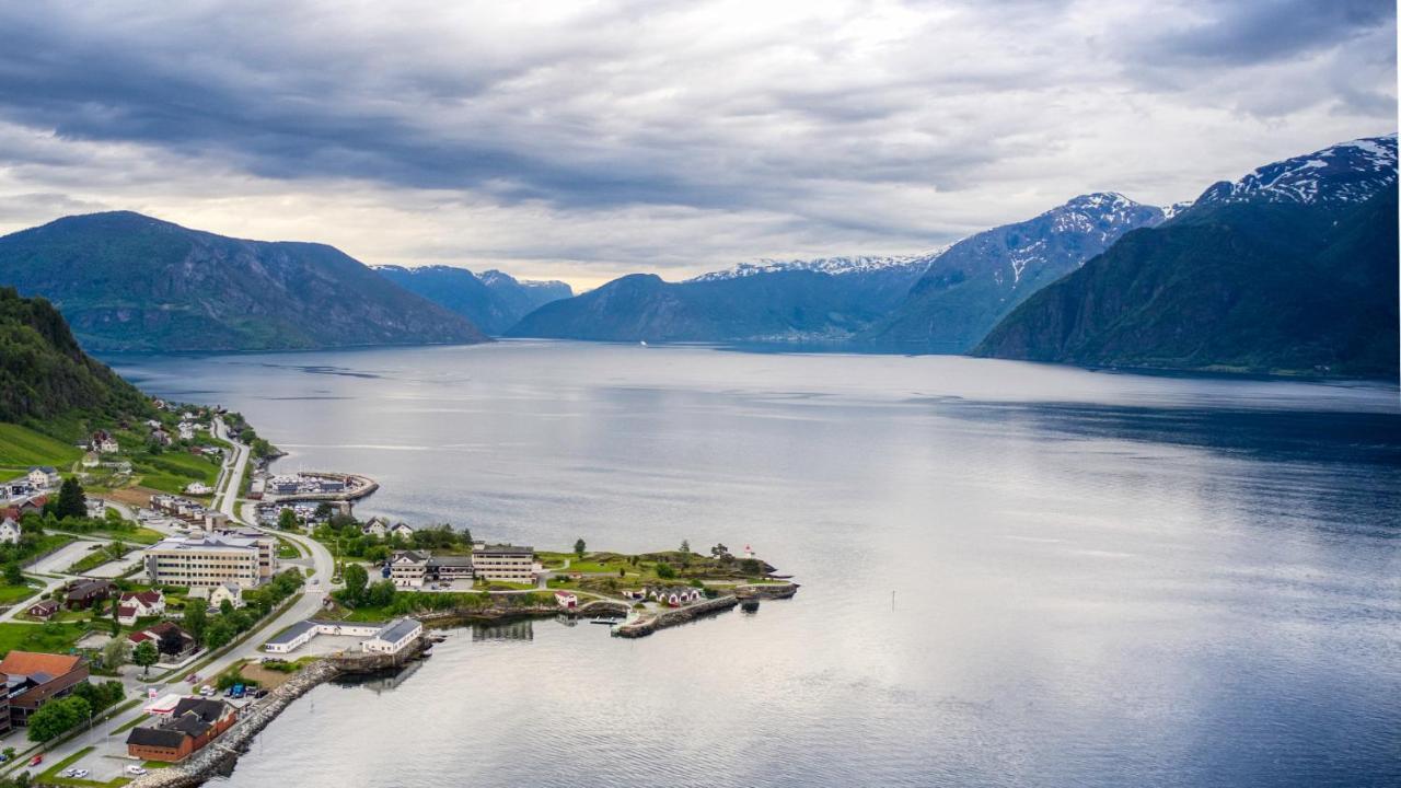 Sognefjord Hotel Hermansverk Kültér fotó