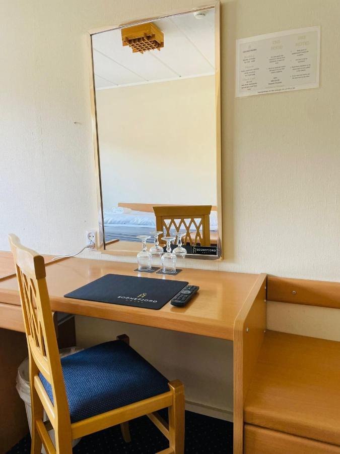Sognefjord Hotel Hermansverk Kültér fotó