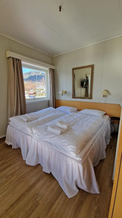 Sognefjord Hotel Hermansverk Kültér fotó