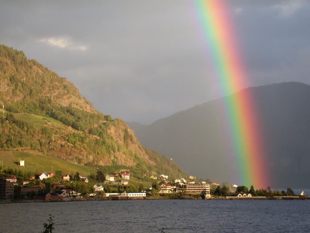 Sognefjord Hotel Hermansverk Kültér fotó