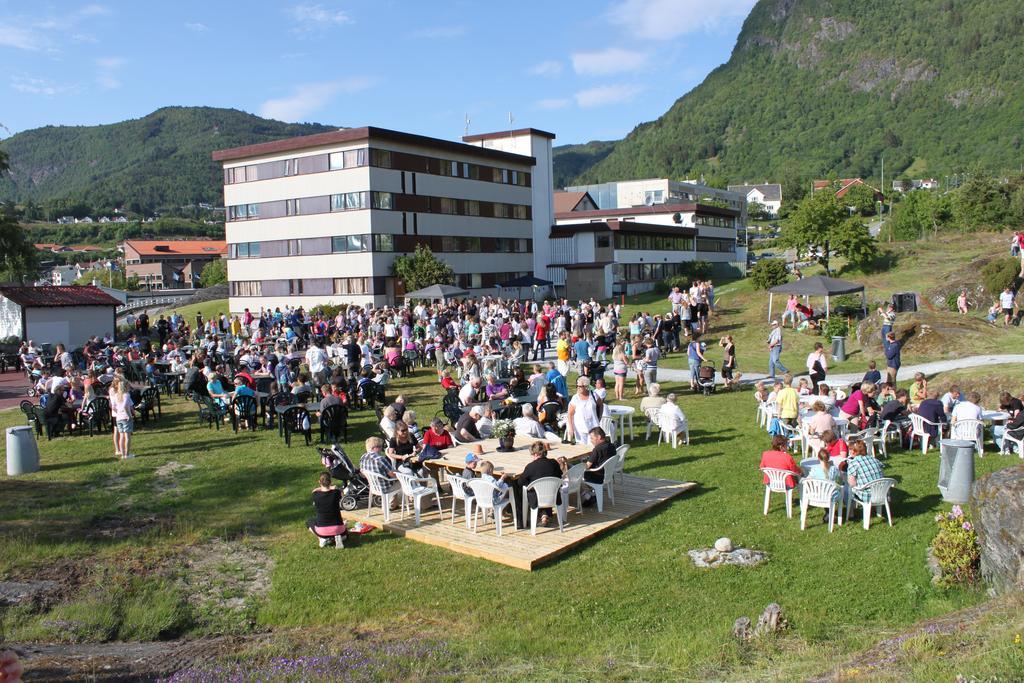 Sognefjord Hotel Hermansverk Kültér fotó