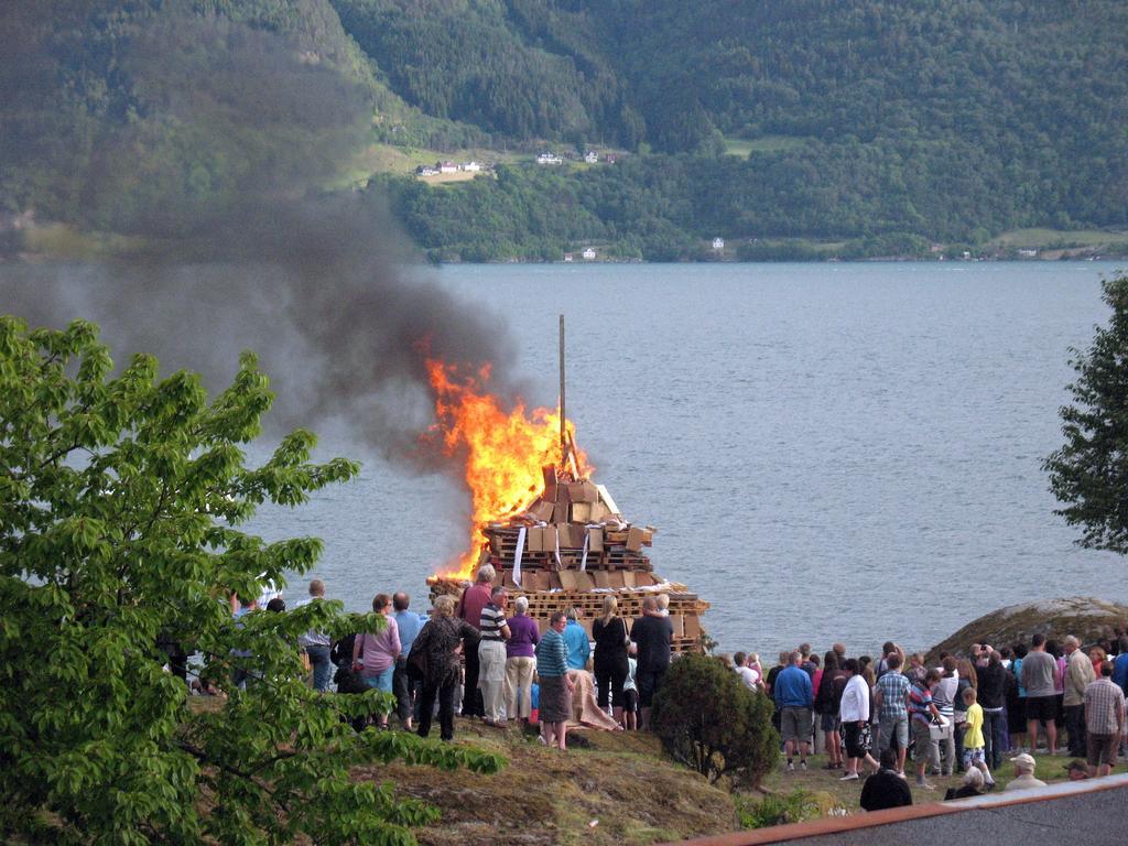 Sognefjord Hotel Hermansverk Kültér fotó