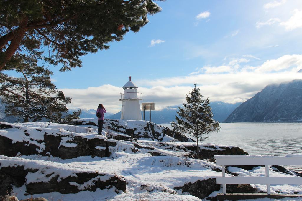 Sognefjord Hotel Hermansverk Kültér fotó