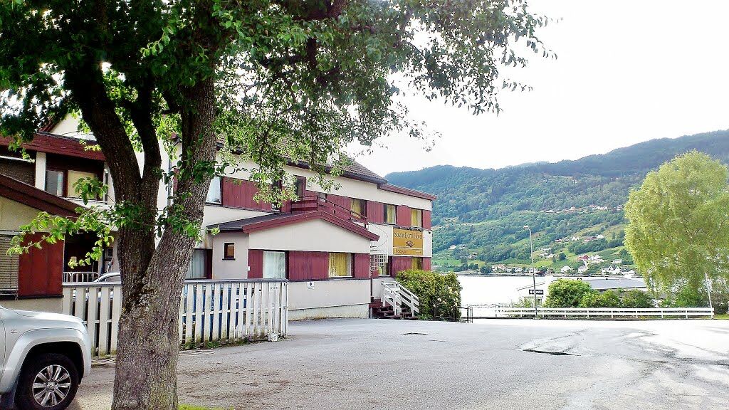 Sognefjord Hotel Hermansverk Kültér fotó